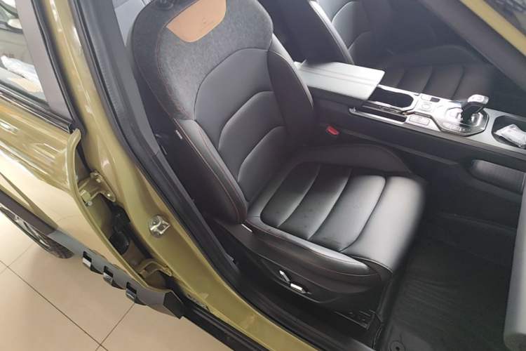 Used Geely Auto Cowboy 2025 1.5TD Fun-Offroad Version Right Front Seat