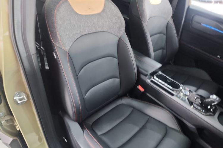 Used Geely Auto Cowboy 2025 1.5TD Fun-Offroad Version Right Front Seat
