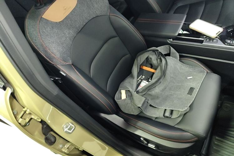 Used Geely Auto Cowboy 2025 1.5TD Fun-Offroad Version Right Front Seat