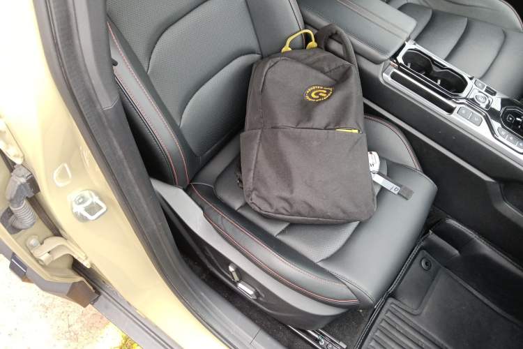 Used Geely Auto Cowboy 2025 1.5TD Fun-Offroad Version Right Front Seat