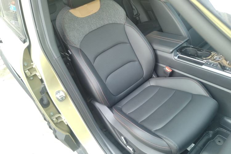 Used Geely Auto Cowboy 2025 1.5TD Fun-Offroad Version Right Front Seat