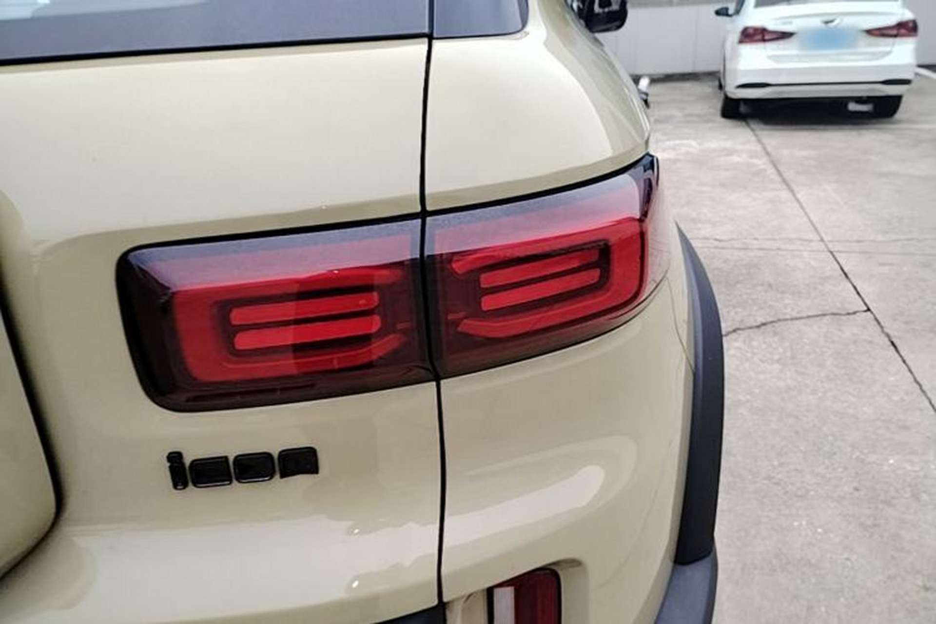Used Geely Auto Cowboy 2025 1.5TD Fun-Offroad Version Right Rear Taillight