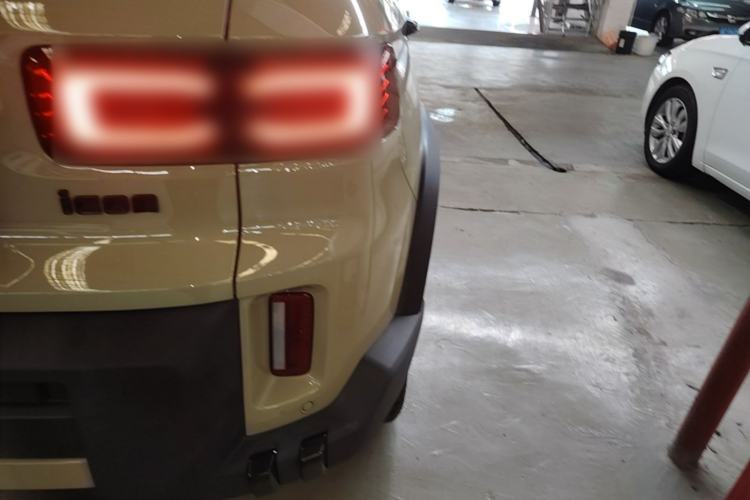 Used Geely Auto Cowboy 2025 1.5TD Fun-Offroad Version Right Rear Taillight