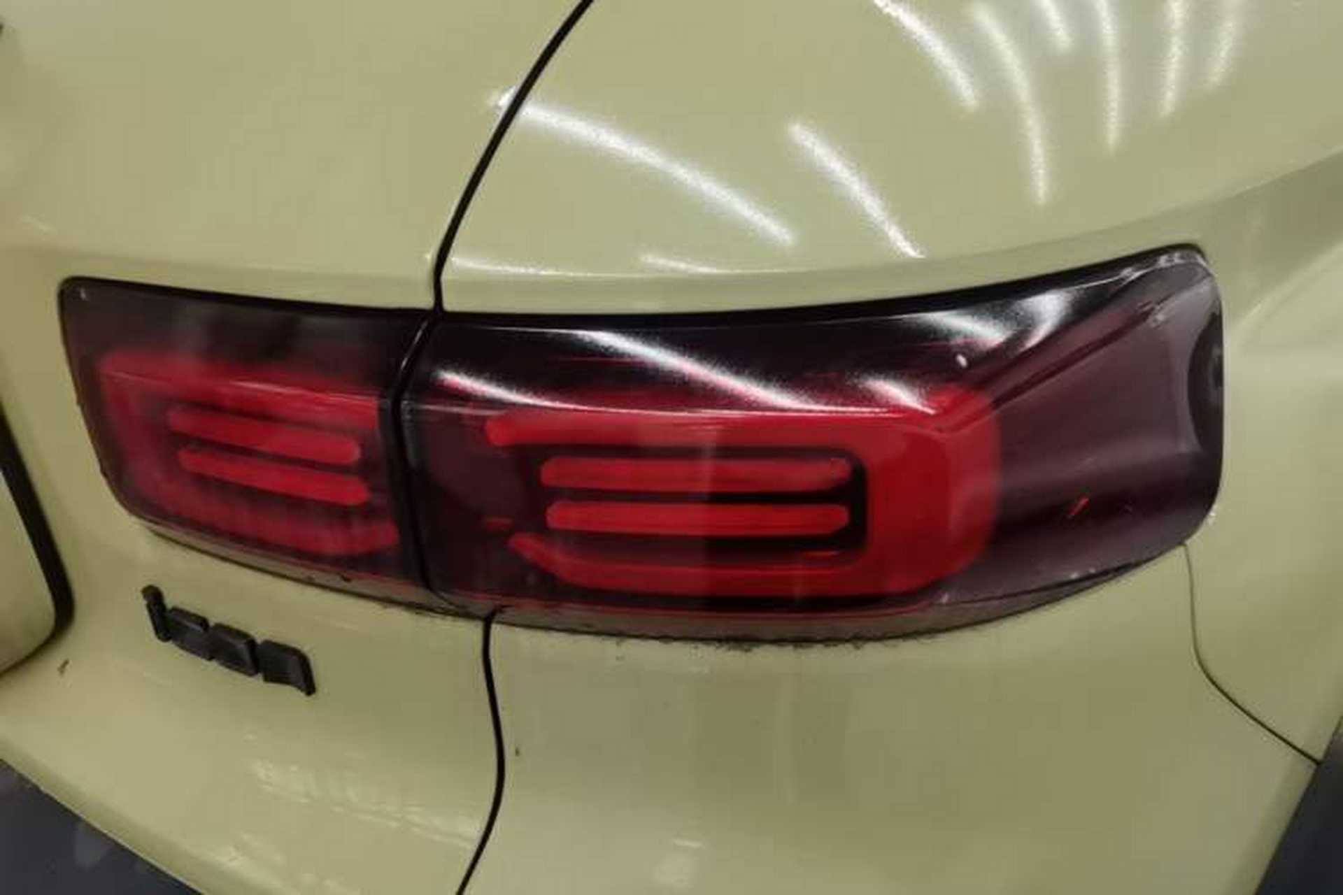 Used Geely Auto Cowboy 2025 1.5TD Fun-Offroad Version Right Rear Taillight