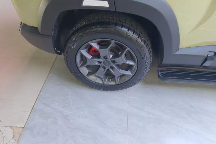 Used Geely Auto Cowboy 2025 1.5TD Fun-Offroad Version Right Rear Wheel Hub