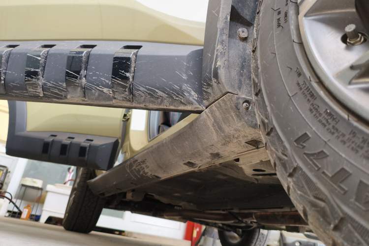Used Geely Auto Cowboy 2025 1.5TD Fun-Offroad Version Right Side Sill