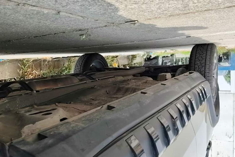 Used Geely Auto Cowboy 2025 1.5TD Fun-Offroad Version Right Side Sill