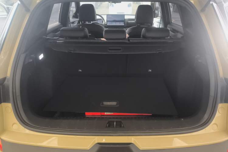Used Geely Auto Cowboy 2025 1.5TD Fun-Offroad Version Trunk