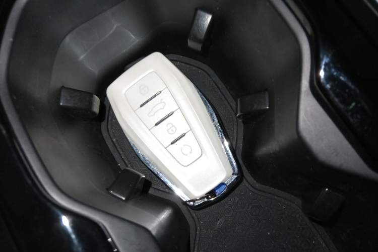 Used Geely Auto Cowboy 2025 1.5TD Fun-Offroad Version Vehicle Key