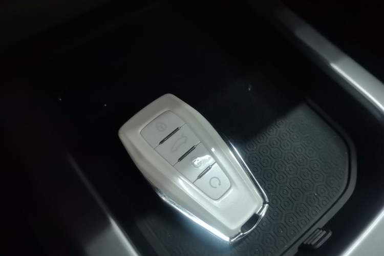 Used Geely Auto Cowboy 2025 1.5TD Fun-Offroad Version Vehicle Key