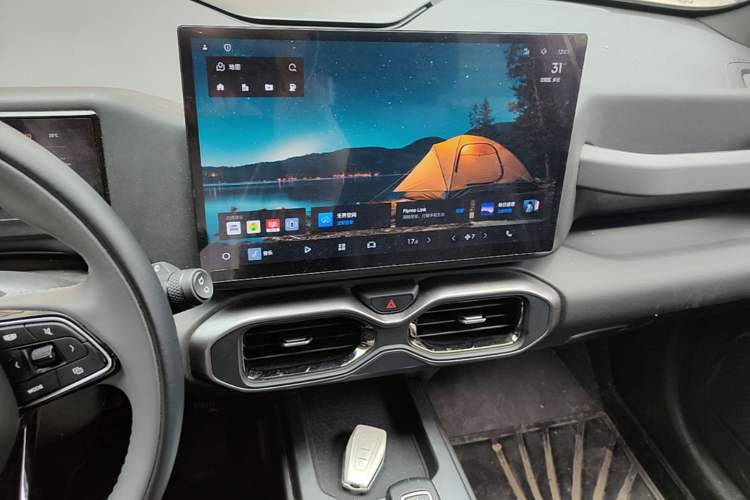 Used Geely Auto Cowboy 2025 1.5TD Fun-Offroad Version Audio And AC Panel