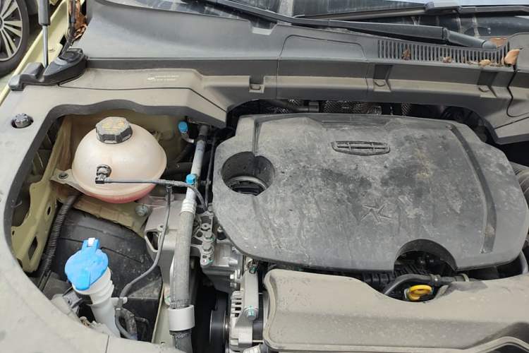 Used Geely Auto Cowboy 2025 1.5TD Fun-Offroad Version Engine Bay Right