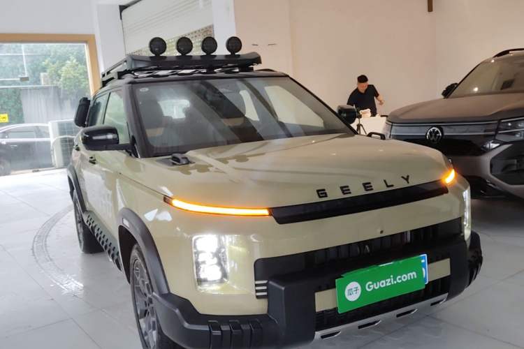 Used Geely Auto Cowboy 2025 1.5TD Fun-Offroad Version Front Right 45 Deg