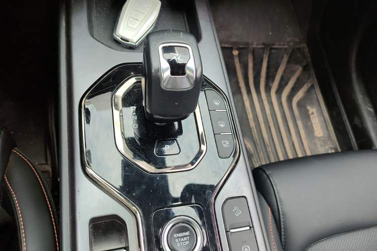 Used Geely Auto Cowboy 2025 1.5TD Fun-Offroad Version Gear Lever