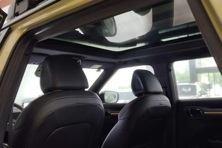 Used Geely Auto Cowboy 2025 1.5TD Fun-Offroad Version Headliner
