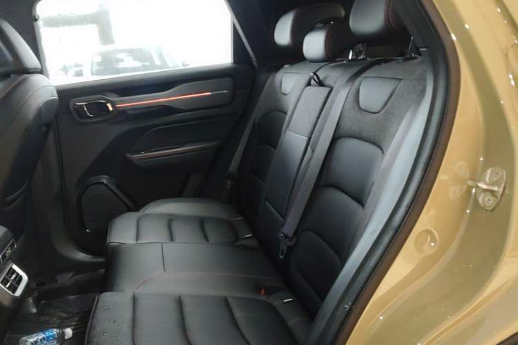 Used Geely Auto Cowboy 2025 1.5TD Fun-Offroad Version Left Rear Seat