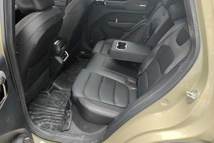 Used Geely Auto Cowboy 2025 1.5TD Fun-Offroad Version Left Rear Seat