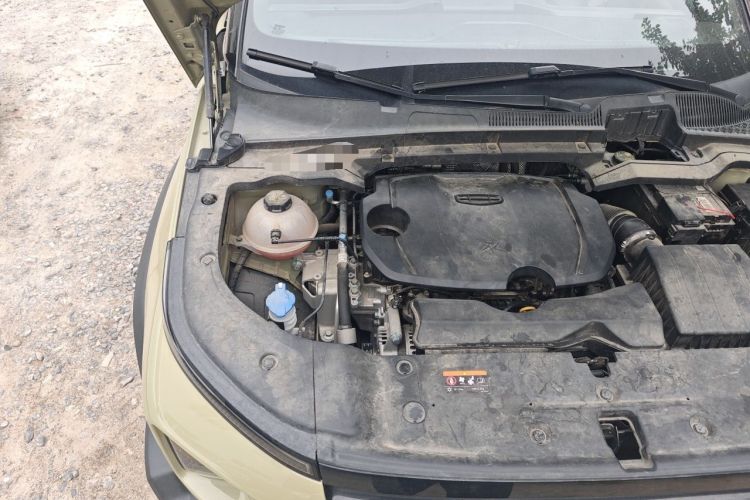 Used Geely Auto Cowboy 2025 1.5TD Fun-Offroad Version Engine Bay Right