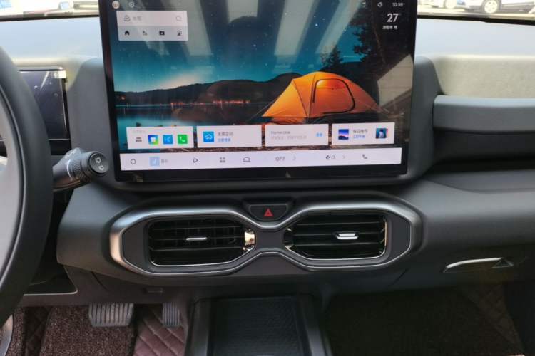 Used Geely Auto Cowboy 2025 1.5TD Trendy Play Edition Audio And AC Panel