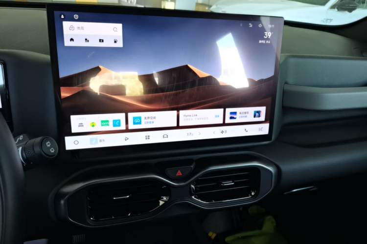 Used Geely Auto Cowboy 2025 1.5TD Fun-Offroad Version Audio And AC Panel