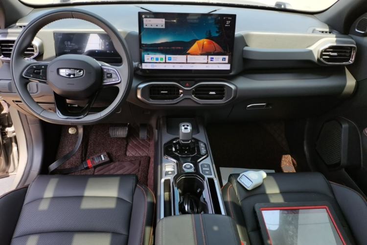 Used Geely Auto Cowboy 2025 1.5TD Trendy Play Edition Center Console
