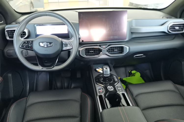 Used Geely Auto Cowboy 2025 1.5TD Fun-Offroad Version Center Console
