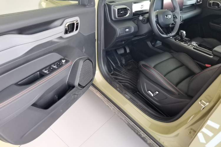 Used Geely Auto Cowboy 2025 1.5TD Fun-Offroad Version Driver Seat