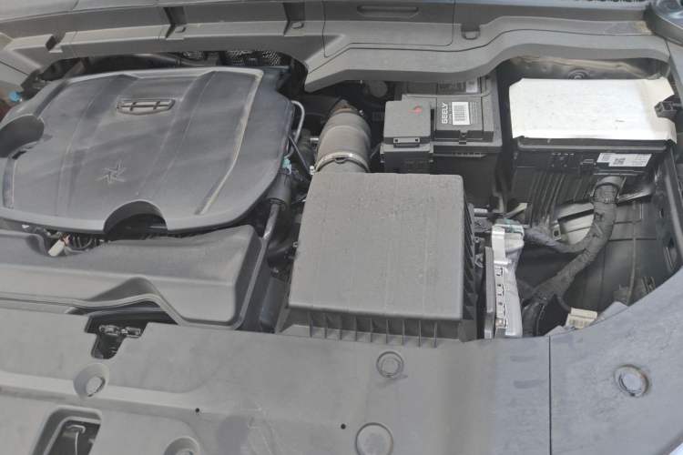 Used Geely Auto Cowboy 2025 1.5TD Fun-Offroad Version Engine Bay Left