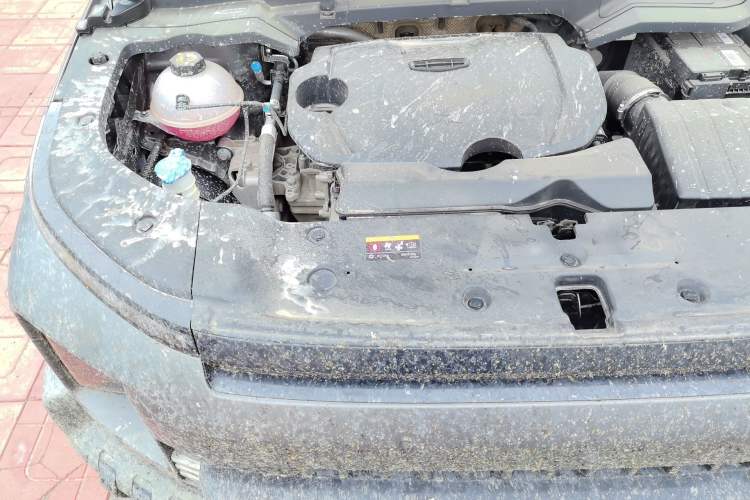 Used Geely Auto Cowboy 2025 1.5TD Fun-Offroad Version Engine Bay Right