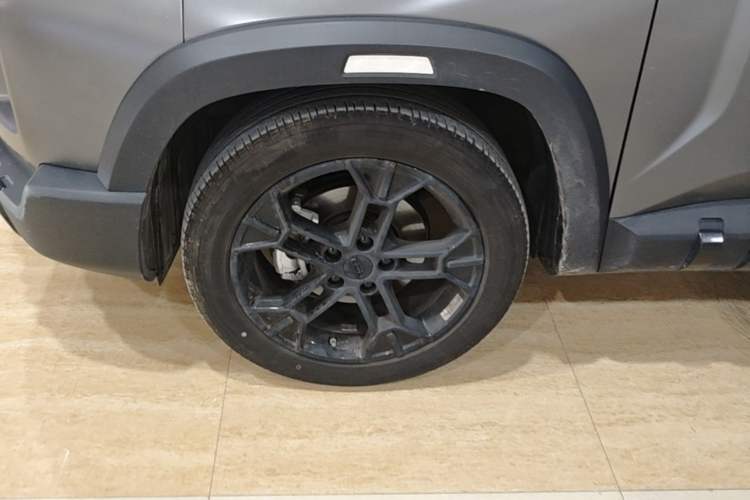Used Geely Auto Cowboy 2025 1.5TD Trendy Play Edition Exterior 4