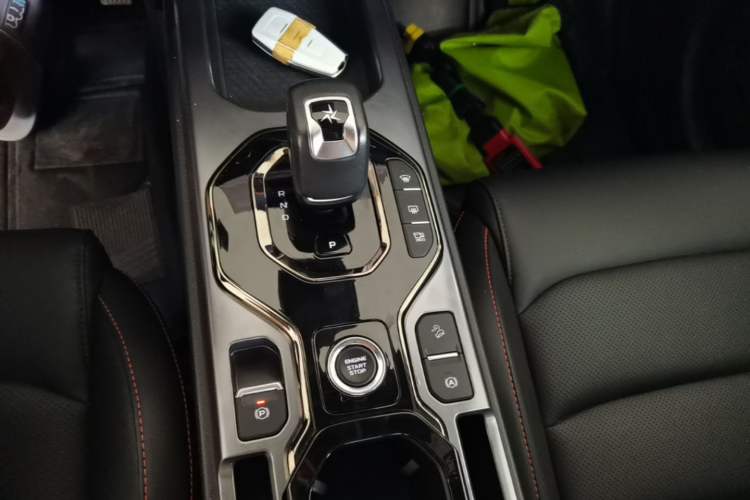 Used Geely Auto Cowboy 2025 1.5TD Fun-Offroad Version Gear Lever