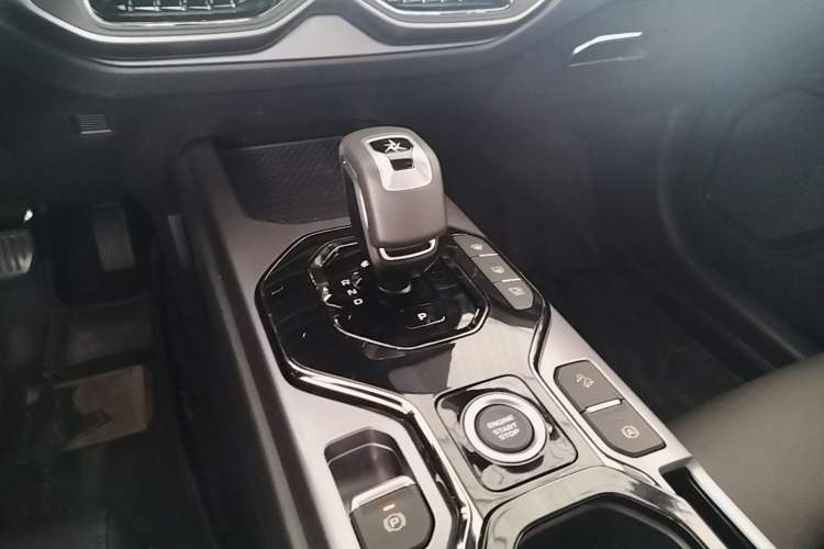 Used Geely Auto Cowboy 2025 1.5TD Fun-Offroad Version Gear Lever