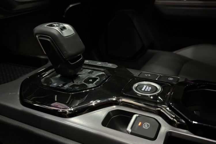 Used Geely Auto Cowboy 2025 1.5TD Fun-Offroad Version Gear Lever