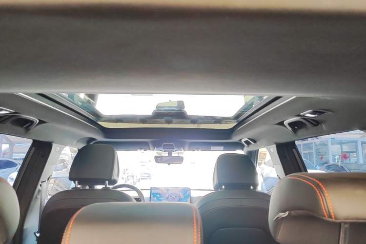 Used Geely Auto Cowboy 2025 1.5TD Trendy Play Edition Headliner