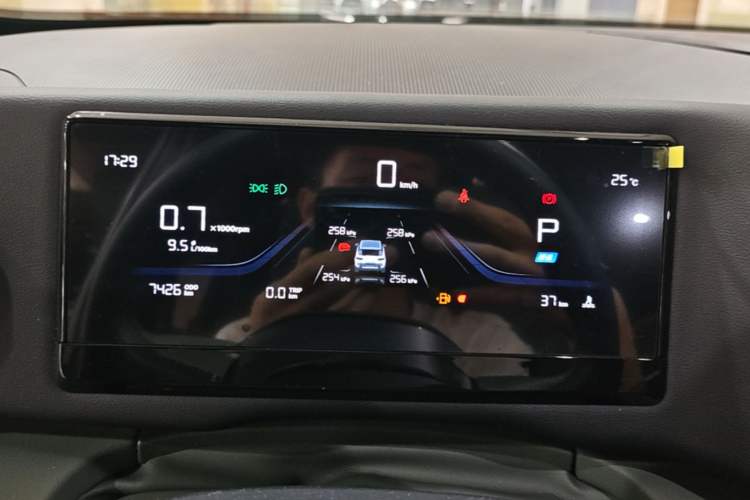Used Geely Auto Cowboy 2025 1.5TD Trendy Play Edition Instrument Cluster