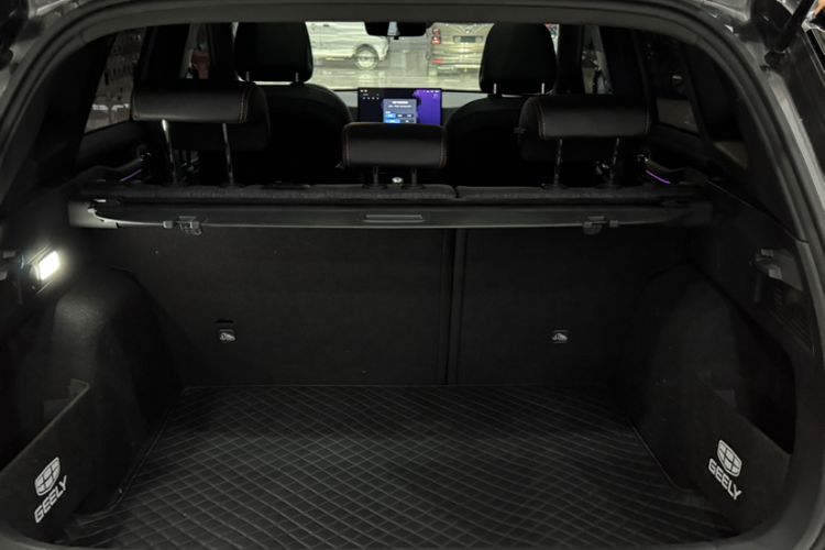 Used Geely Auto Cowboy 2025 1.5TD Fun-Offroad Version Interior 11