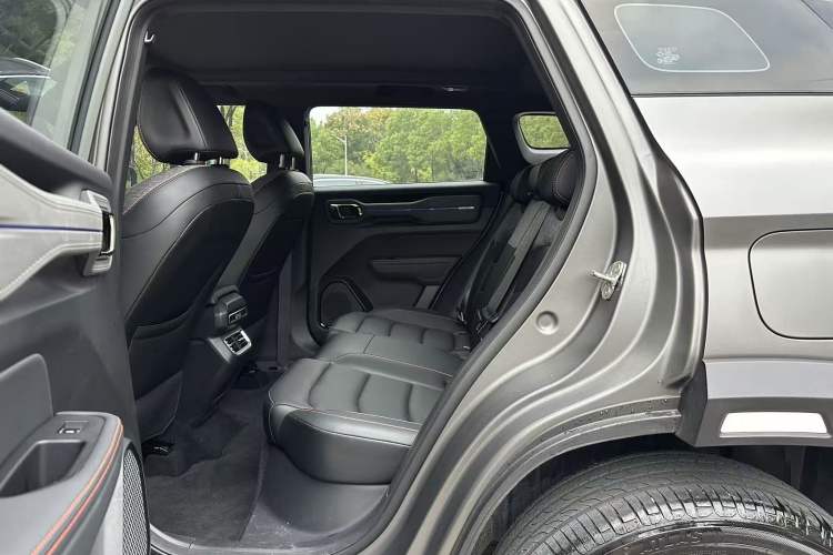 Used Geely Auto Cowboy 2025 1.5TD Fun-Offroad Version Interior 3