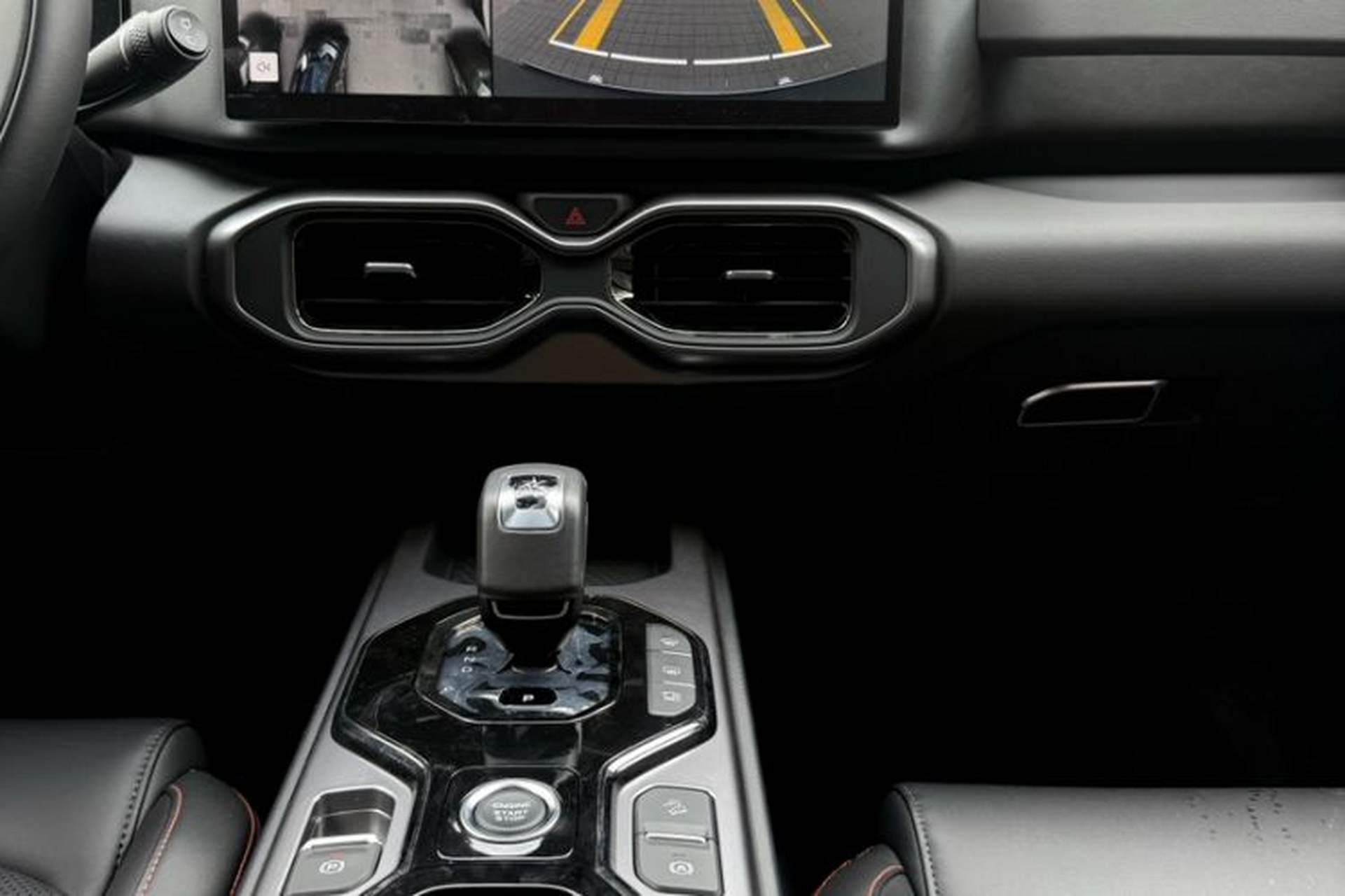 Used Geely Auto Cowboy 2025 1.5TD Trendy Play Edition Interior 5