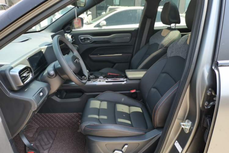 Used Geely Auto Cowboy 2025 1.5TD Trendy Play Edition Left Front Seat