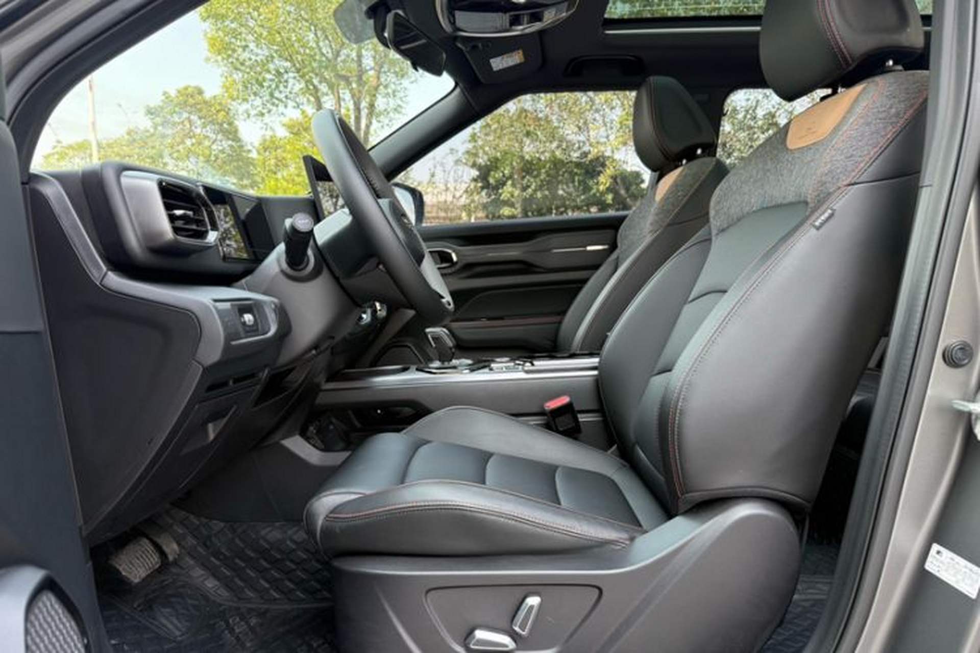 Used Geely Auto Cowboy 2025 1.5TD Trendy Play Edition Left Front Seat