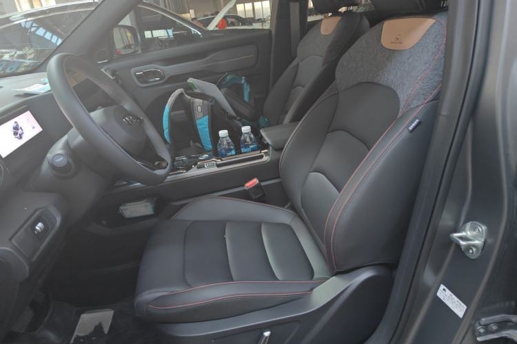 Used Geely Auto Cowboy 2025 1.5TD Fun-Offroad Version Left Front Seat