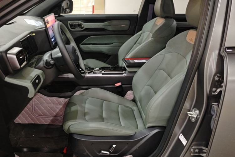 Used Geely Auto Cowboy 2025 1.5TD Trendy Play Edition Left Front Seat