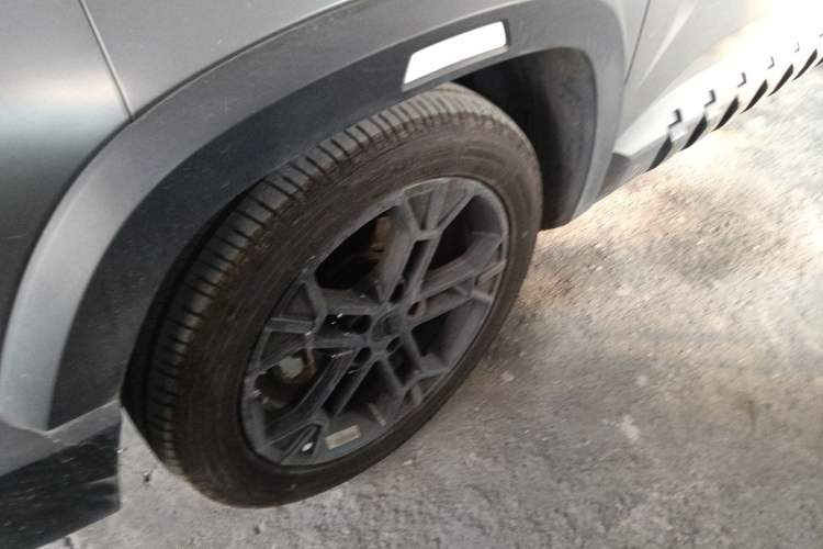 Used Geely Auto Cowboy 2025 1.5TD Trendy Play Edition Left Front Wheel Hub