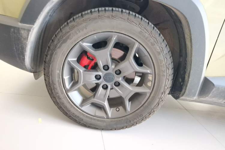 Used Geely Auto Cowboy 2025 1.5TD Fun-Offroad Version Left Front Wheel Hub