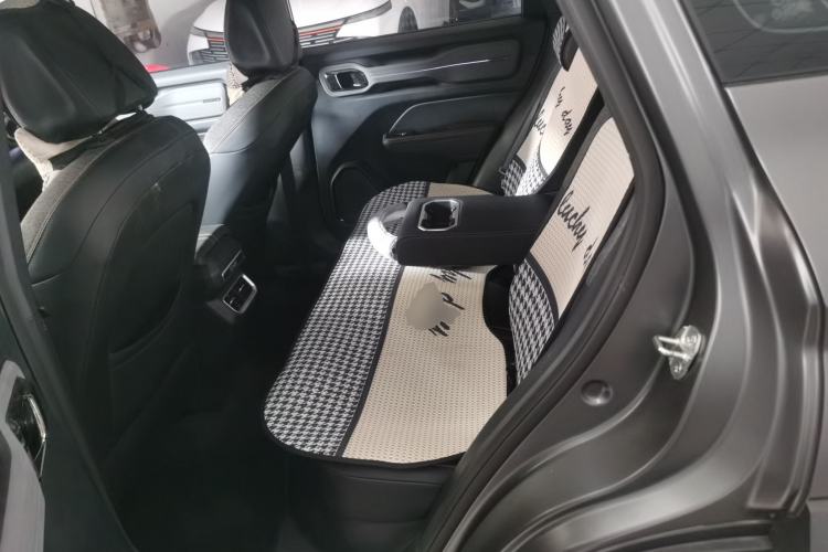 Used Geely Auto Cowboy 2025 1.5TD Fun-Offroad Version Left Rear Seat