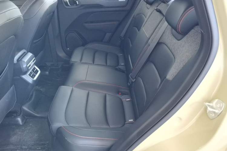 Used Geely Auto Cowboy 2025 1.5TD Fun-Offroad Version Left Rear Seat