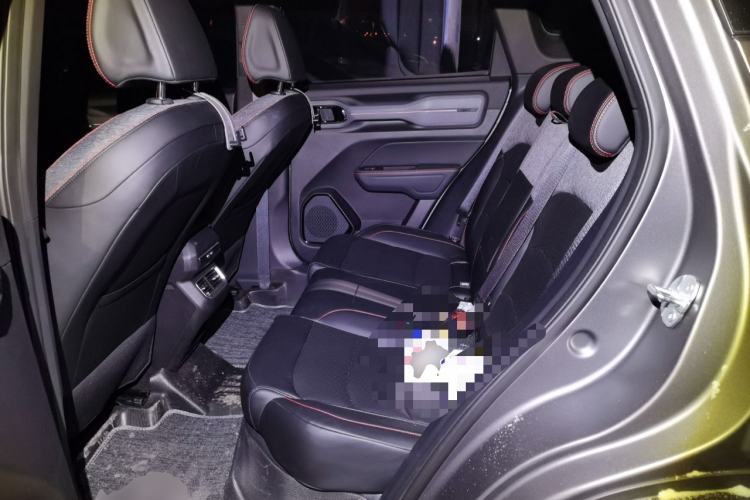 Used Geely Auto Cowboy 2025 1.5TD Fun-Offroad Version Left Rear Seat
