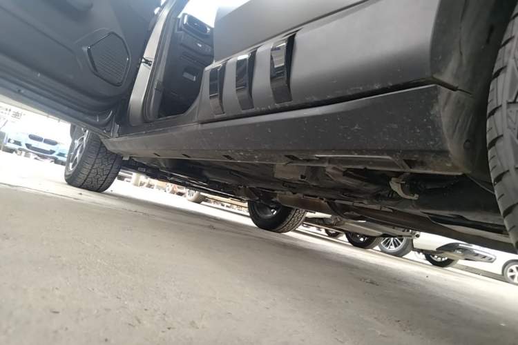 Used Geely Auto Cowboy 2025 1.5TD Fun-Offroad Version Left Side Sill