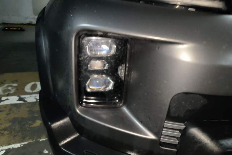 Used Geely Auto Cowboy 2025 1.5TD Fun-Offroad Version Right Front Headlight