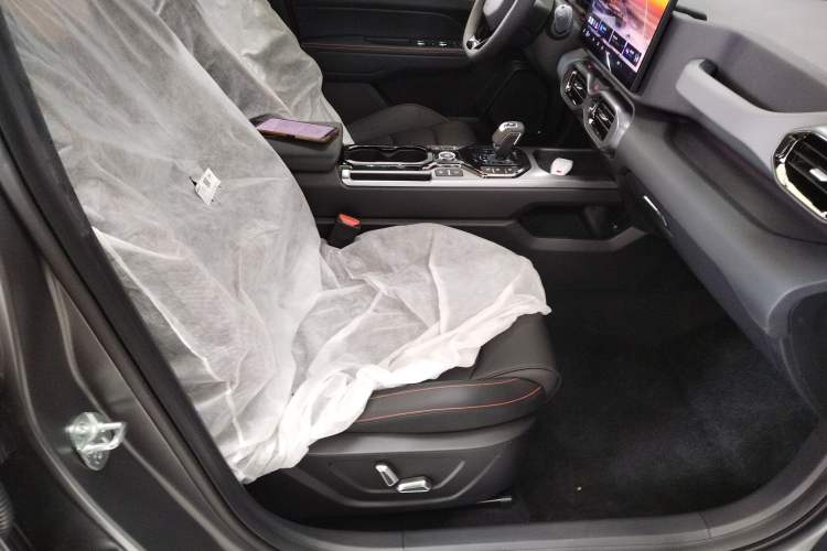 Used Geely Auto Cowboy 2025 1.5TD Fun-Offroad Version Right Front Seat